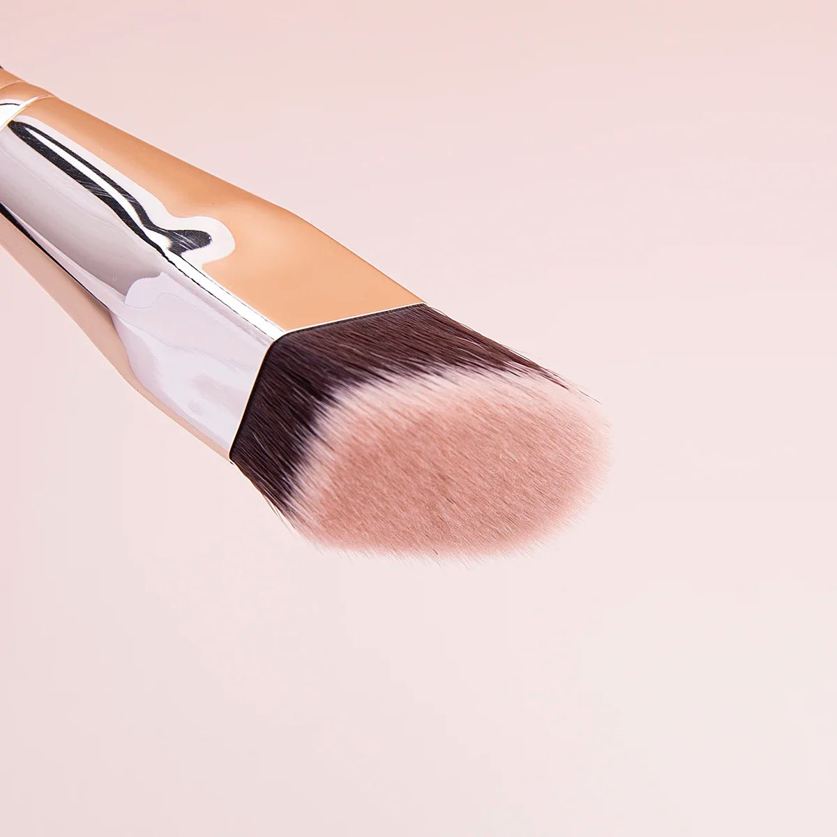 Angled Make-up Brush